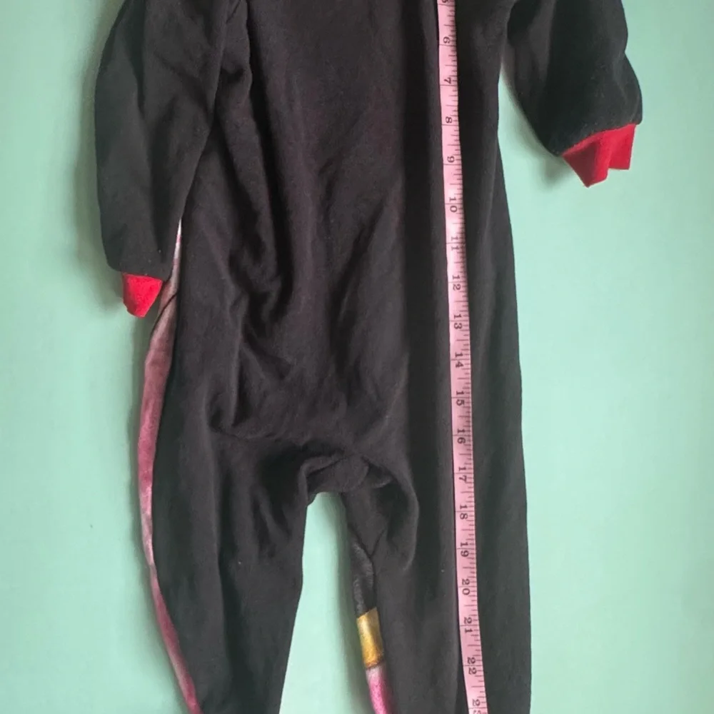 Girls Minnie, Daisy Duck & Hello Kitty Bundle of 4 - Size 2T -‎ Sleepers & PJs